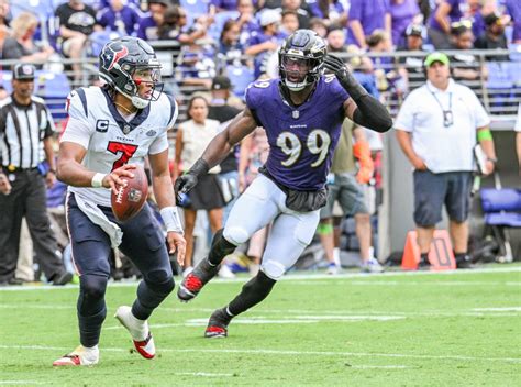 Ravens OLB Odafe Oweh returns to practice after missing past 4 games; safety Marcus Williams absent